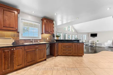 910 Bayview Drive, Constance Bay - Dunrobin - Kilmaurs - Woodlawn, ON K0A 3M0