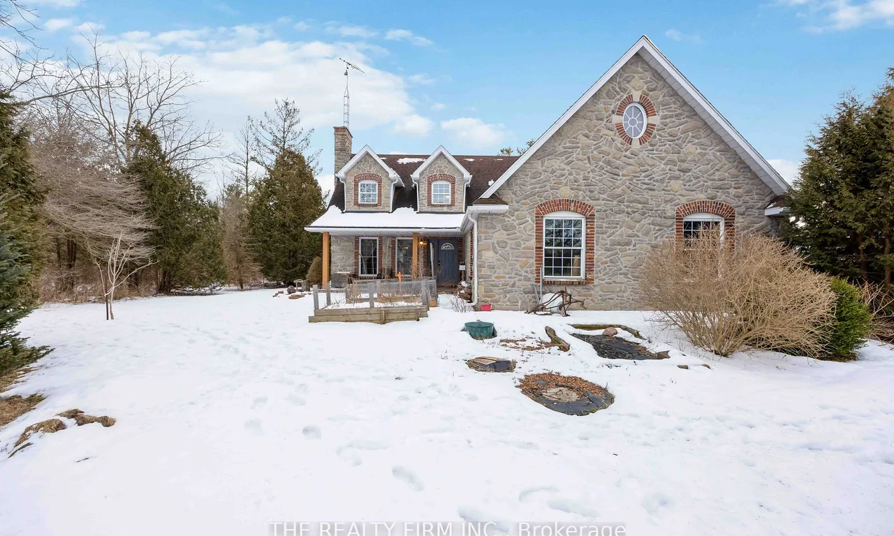 3783 Petrolia Line, Enniskillen, ON N0N 1R0