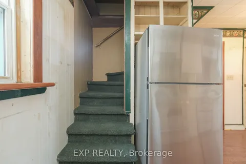 537 Moffat St, Pembroke, ON K8A 3Y2