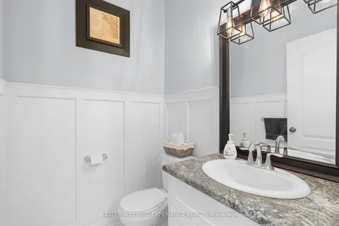 58 Lock St, East Zorra-Tavistock, ON N0J 1M0