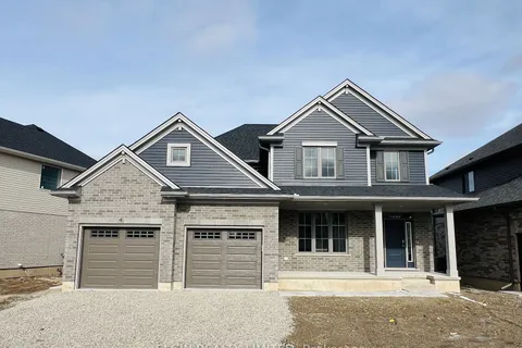4 Hartland Circ, St. Thomas, ON N5R 0P2