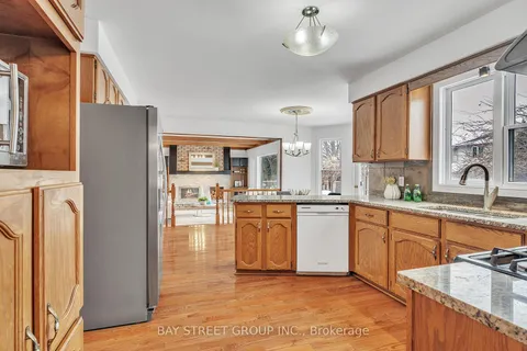 976 Griffith St, London, ON N6K 3Z3