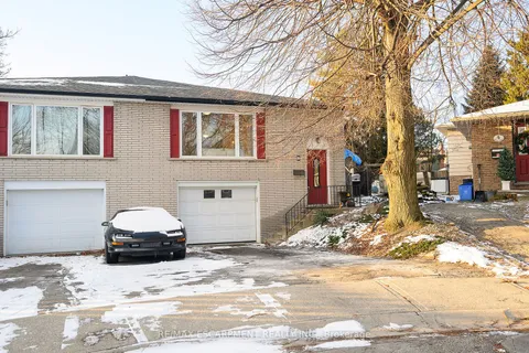 8 GAFNEY Crt, Hamilton, ON L9C 6N3