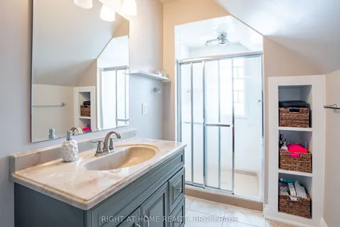6 32nd Street, Hamilton, ON L8V 3R6