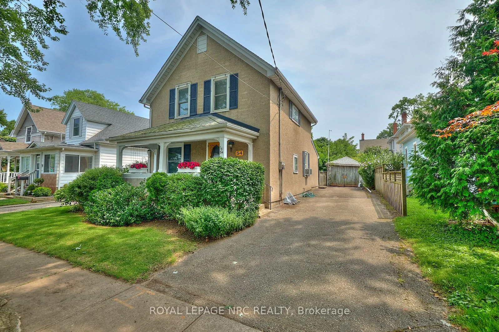 54 HENRY Street, St. Catharines, ON L2R 5T9