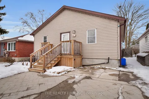 60 Langarth St, London, ON N6J 1P2