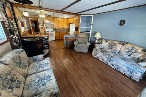 37 Methuen Street, Havelock-Belmont-Methuen, ON K0L 1Z0