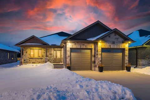 255 Krotz St, North Perth, ON N4W 0E1