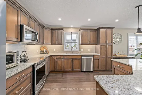 255 Krotz St, North Perth, ON N4W 0E1