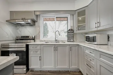 637 Ross St, London, ON N5Y 3V8