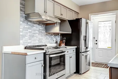 84 East 45th St, Hamilton, ON L8T 3J8