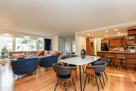 12 Pellan Crescent, Kanata, ON K2K 1J5