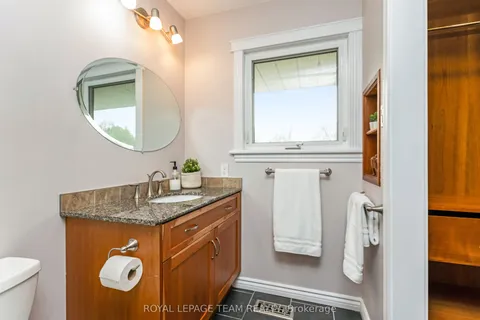 12 Pellan Crescent, Kanata, ON K2K 1J5