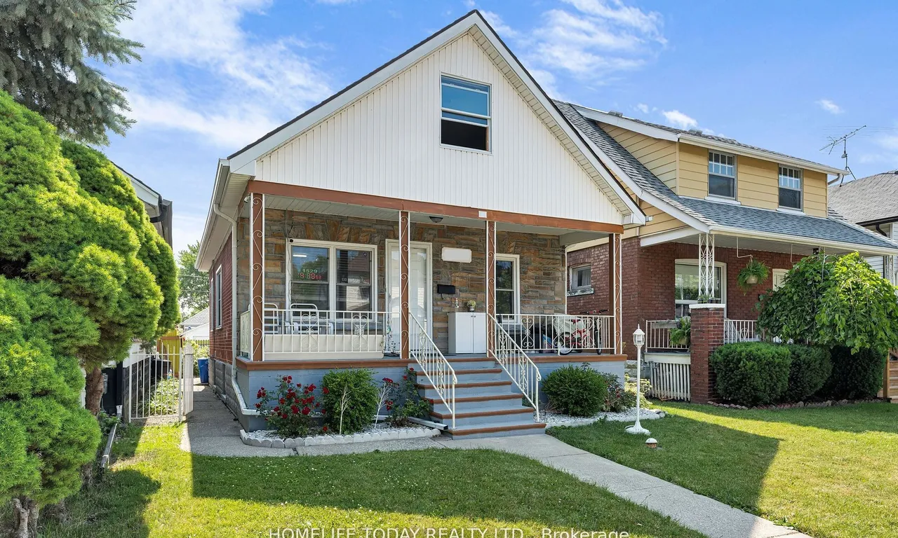 1529 Hall Ave, Windsor, ON N8X 4R6