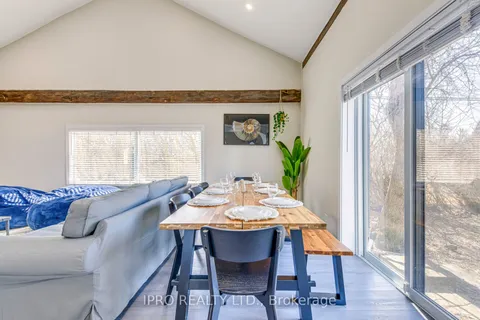 3590 Lakeshore Road, Lincoln, ON L0R 1B1