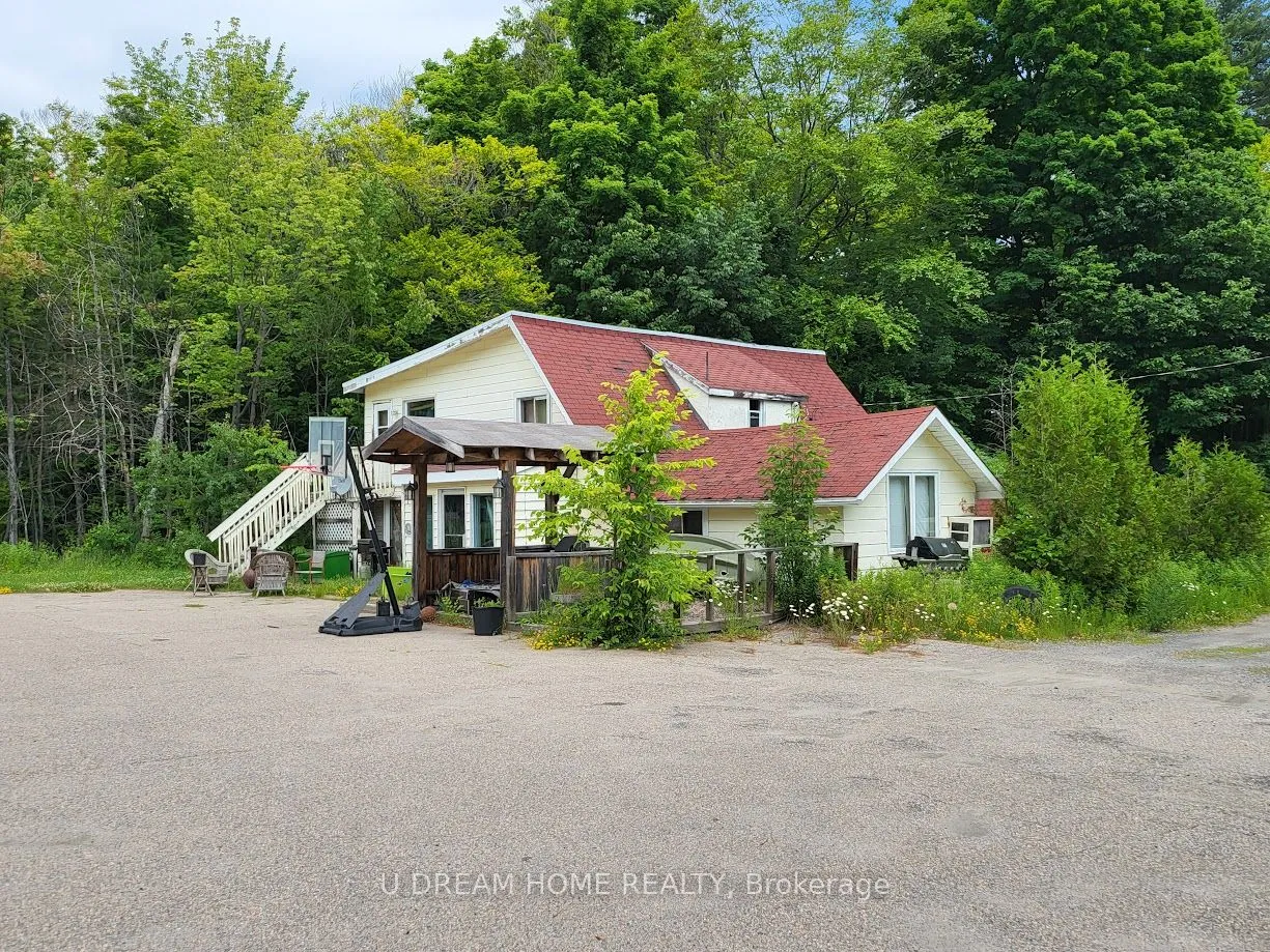 2874 Muskoka 169 Road, ON P0C 1A0