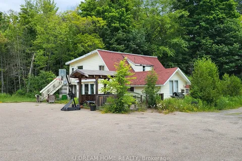 2874 Muskoka 169 Road, ON P0C 1A0