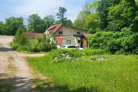 2874 Muskoka 169 Road, ON P0C 1A0