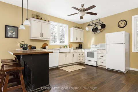 1305 Bellwood Acres Road, Lake of Bays, ON P0B 1A0