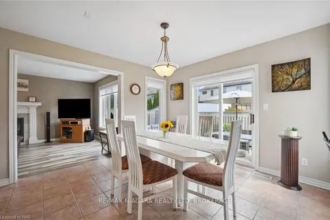31 GRAVES Cres, St. Catharines, ON L2S 3Z6