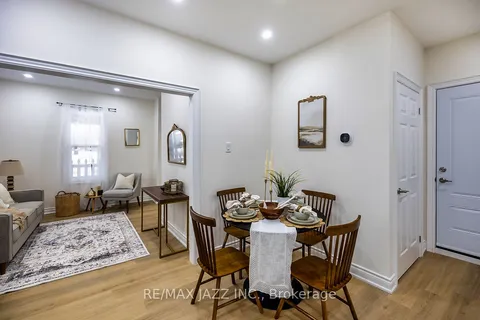 297 Westcott St, Peterborough, ON K9J 2G9