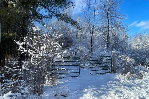 635 Lake St, Rideau Lakes, ON K0E 1G0