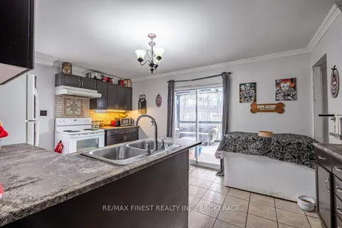 86 Concession St, Westport, ON K0G 1X0