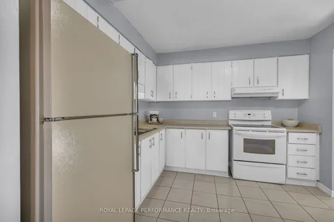 2602 Southvale Cres, Elmvale Acres and Area, ON K1B 5B5