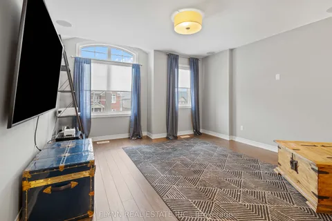 2 JOYCE Crescent, Pelham, ON L0S 1E5