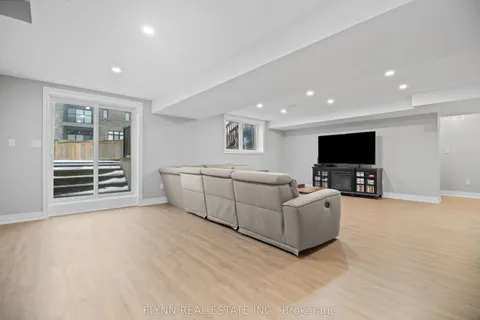2 JOYCE Crescent, Pelham, ON L0S 1E5