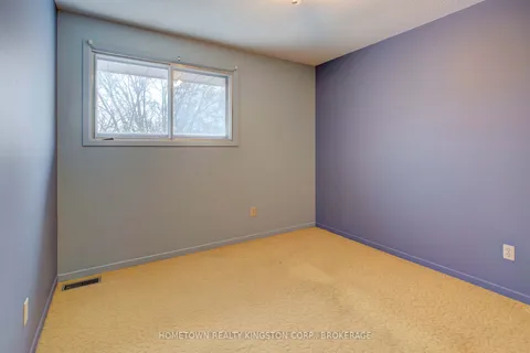 667 Truedell Rd, Kingston, ON K7M 6W6