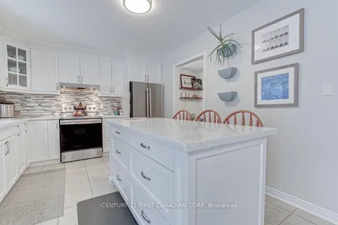 72 Meadowoak Cres, London, ON N6H 5E8