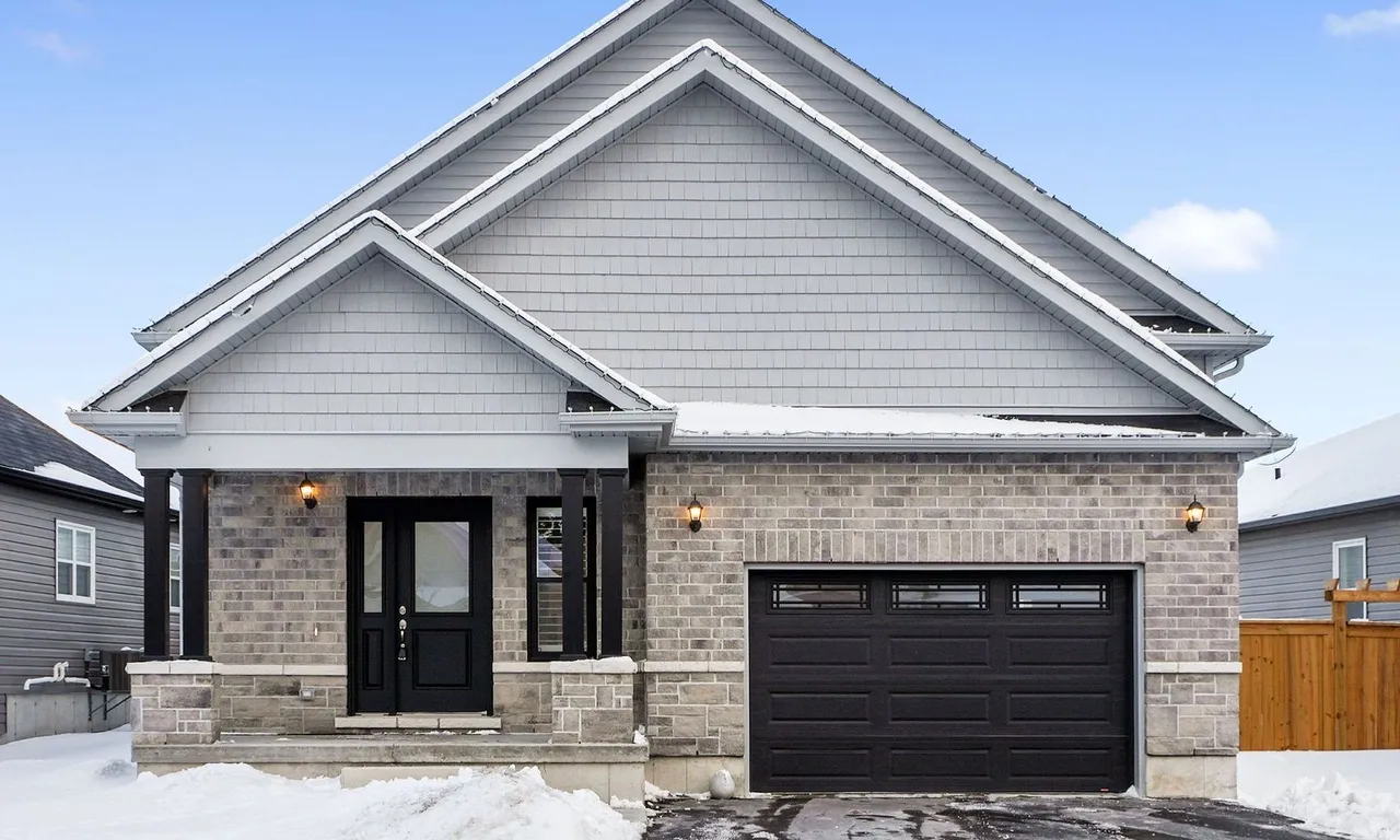 260 Fred Pratt St, Cobourg, ON K9A 2P3