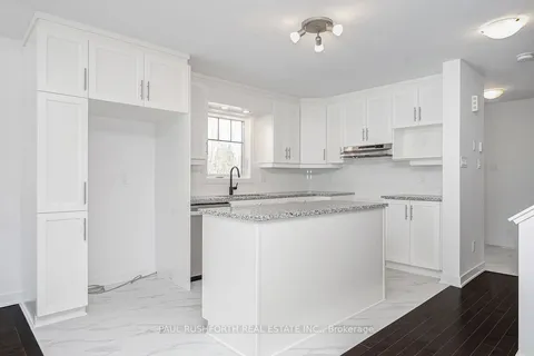 213 DARQUISE St, Clarence-Rockland, ON K4K 0M2