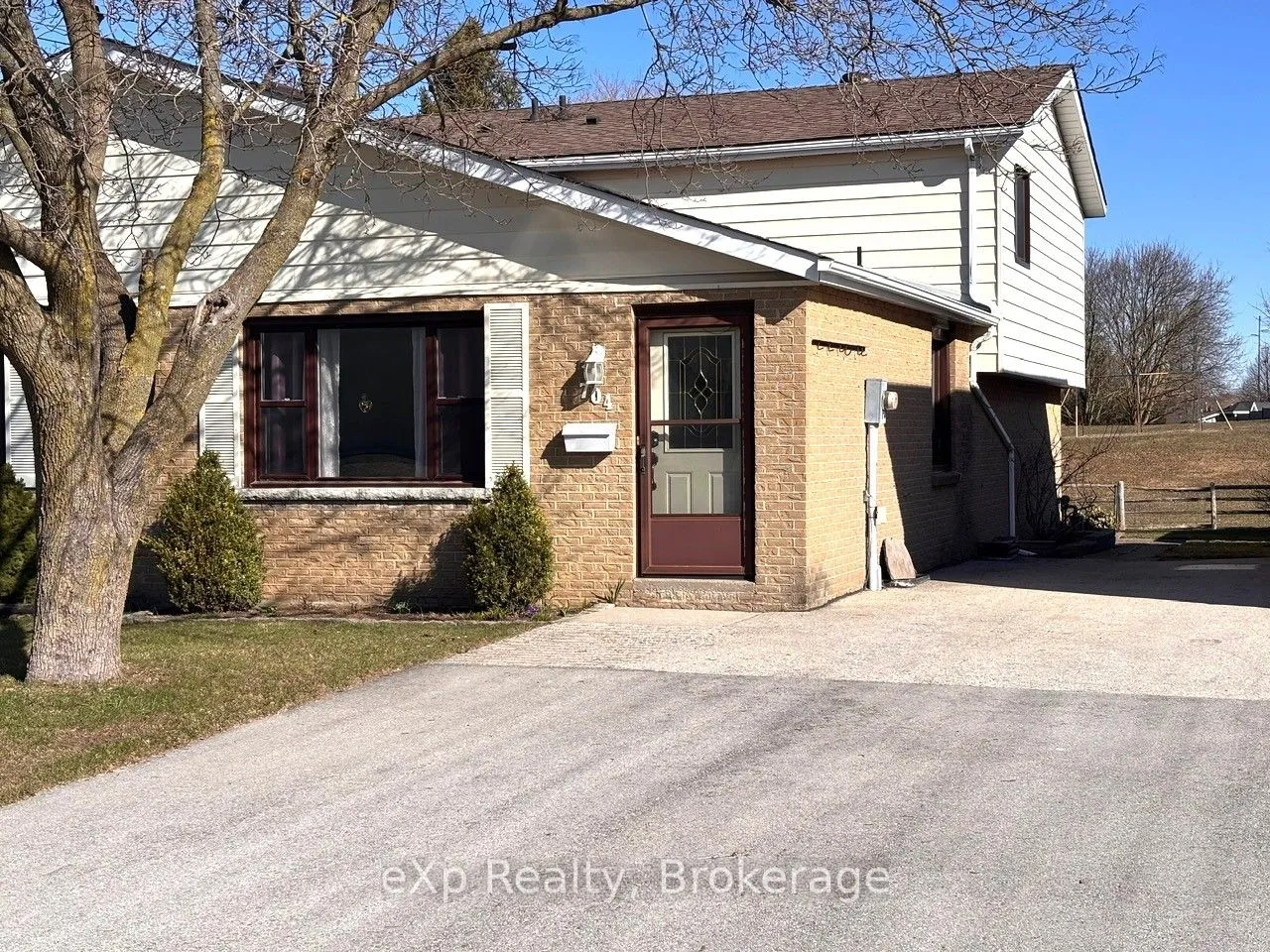 704 11th Street, ON N4N 3J4
