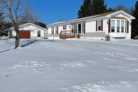 5 Park Ave, Horton, ON K7V 0A5