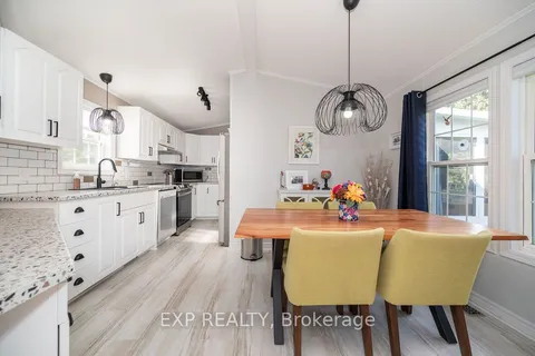 5 Park Ave, Horton, ON K7V 0A5