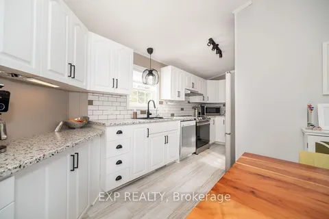 5 Park Ave, Horton, ON K7V 0A5