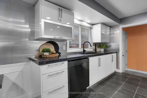 263 Concord Rd, London, ON N6G 3H9