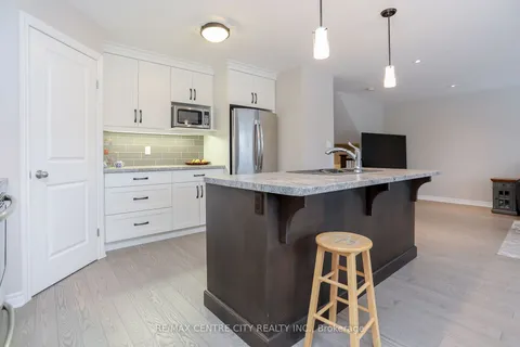 9 CIDER MILL Lane, St. Thomas, ON N5R 0C1