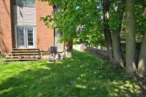 49B Marshall St, Waterloo, ON N2J 2T3