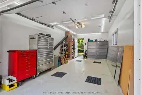 17 Clearview Hts, St. Catharines, ON L2T 2W2