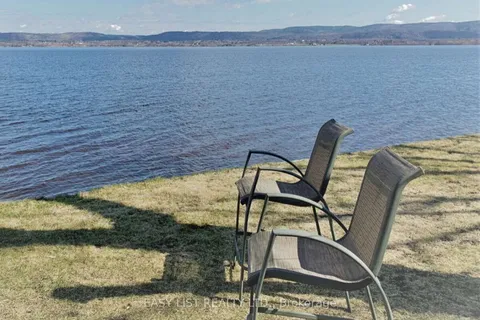 714 Bayview Drive, Constance Bay - Dunrobin - Kilmaurs - Woodlawn, ON K0A 3M0