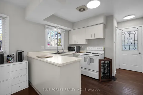 1405 Jalna Blvd, London, ON N6E 2G4