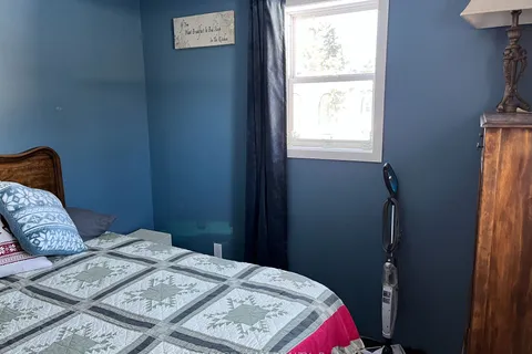 2 Murchison Rd, South Algonquin, ON K0J 2C0