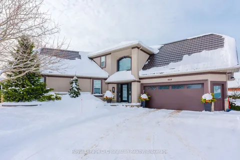 924 Piccadilly Dr, Saugeen Shores, ON N0H 2C2