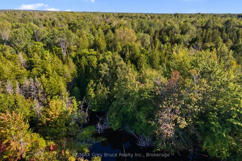 PT 9/10 Highway 6 N/A, ON N0H 1Z0