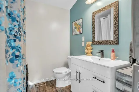 3061 Sunbury Rd, South Frontenac, ON K0H 1H0