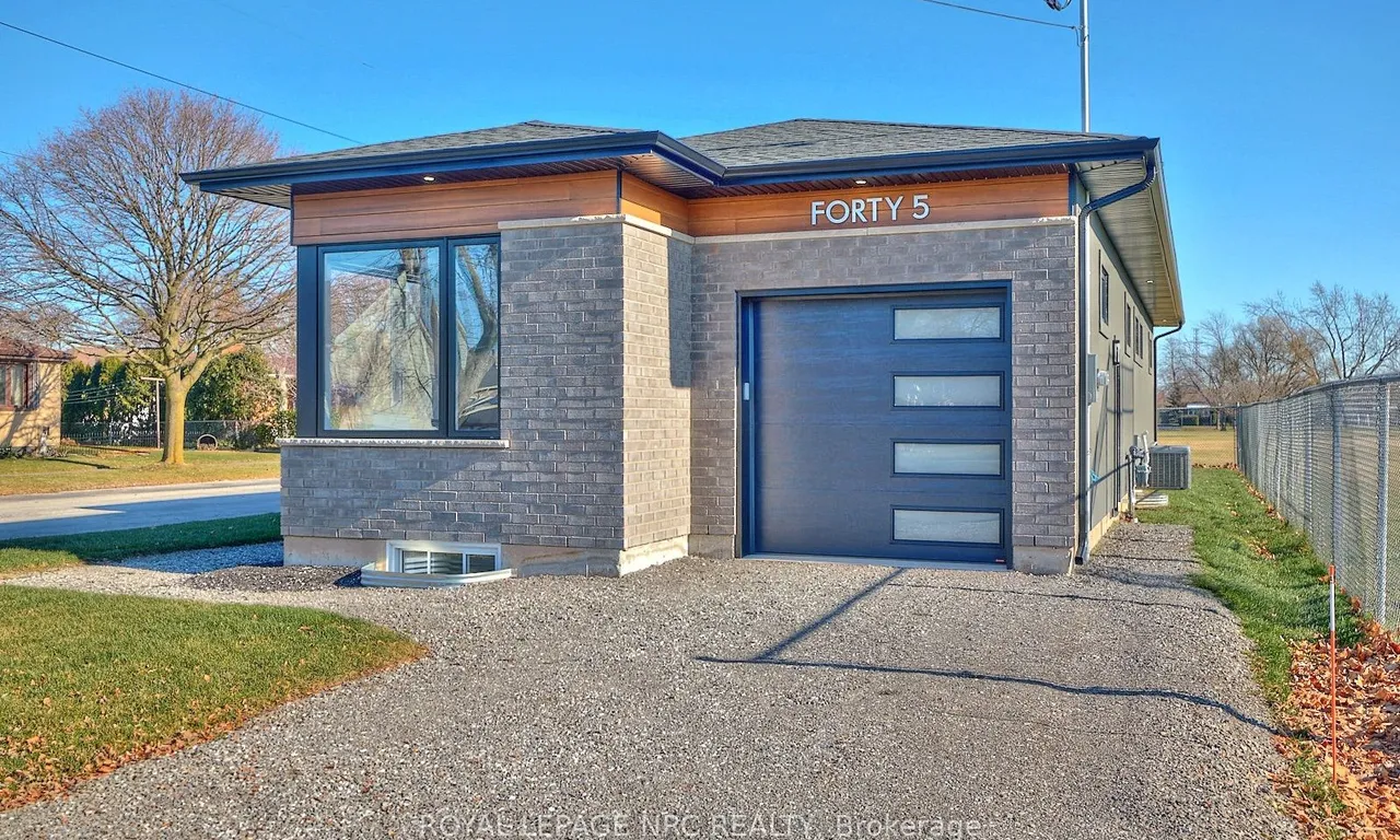 45 Classic Ave, Welland, ON L3B 0M8