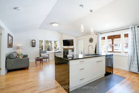 262 Frances St, Central Elgin, ON N5L 1A8